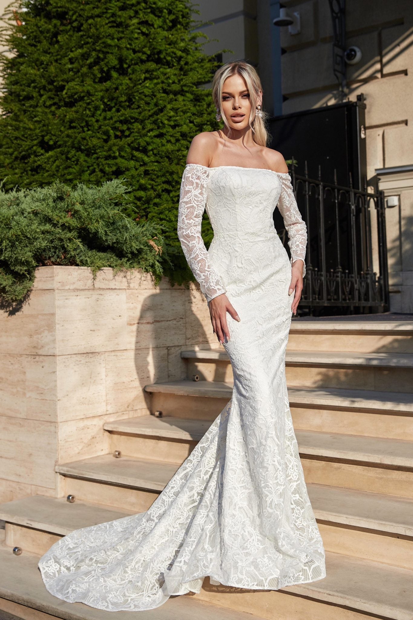 BB007 Lace Off-Shoulder Mermaid Wedding Dress