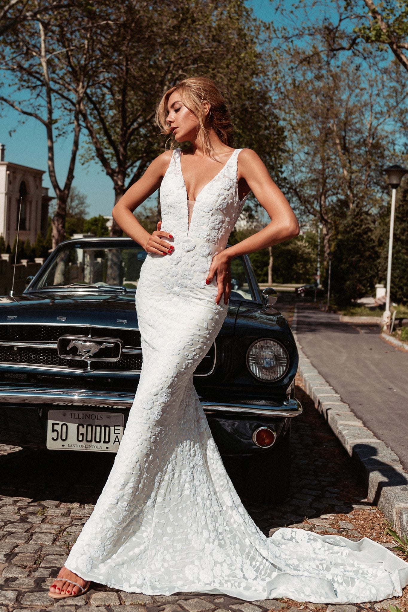 BB011 Floral Lace Mermaid Wedding Dress