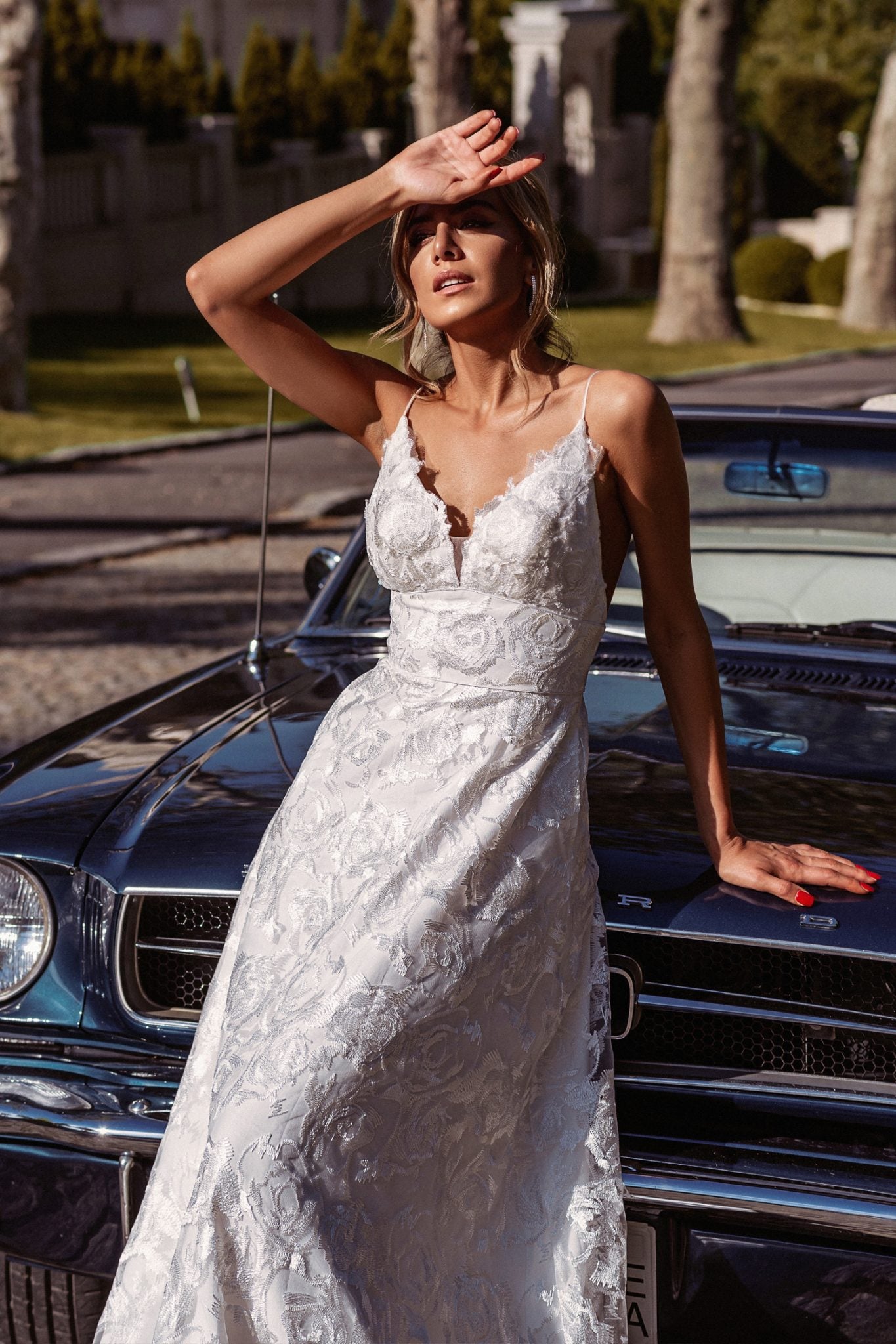 BB014 Floral Lace Open Back Wedding Dress