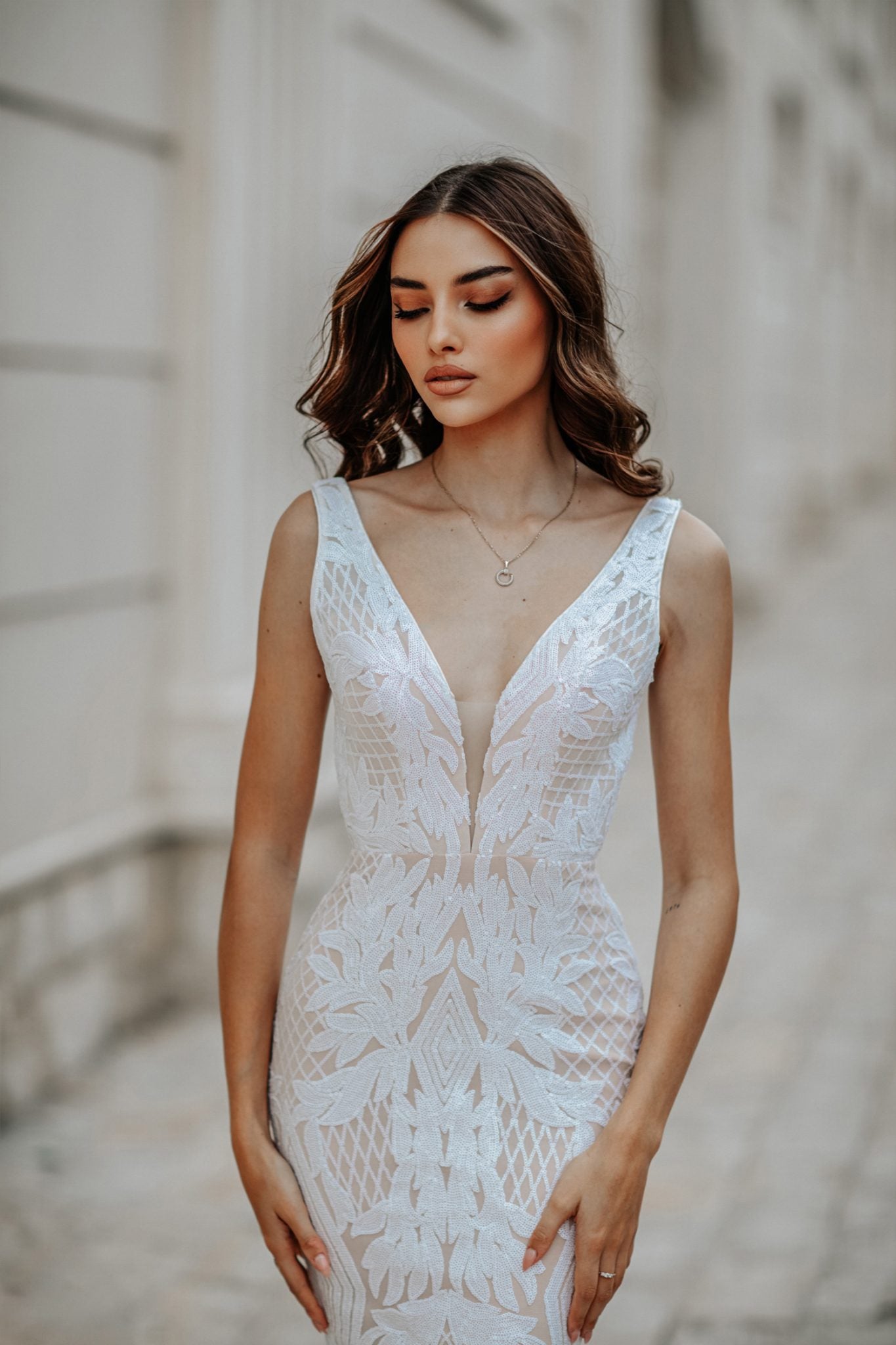 BB052 Sequin lace Fitted V-Neck Wedding Dress