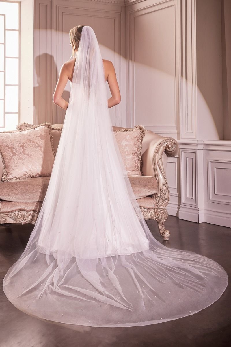 PRAGUE Pearl Drop Royal Length Bridal Veil