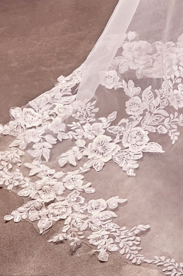 SANTORINI Floral Lace Royal Length Bridal Veil