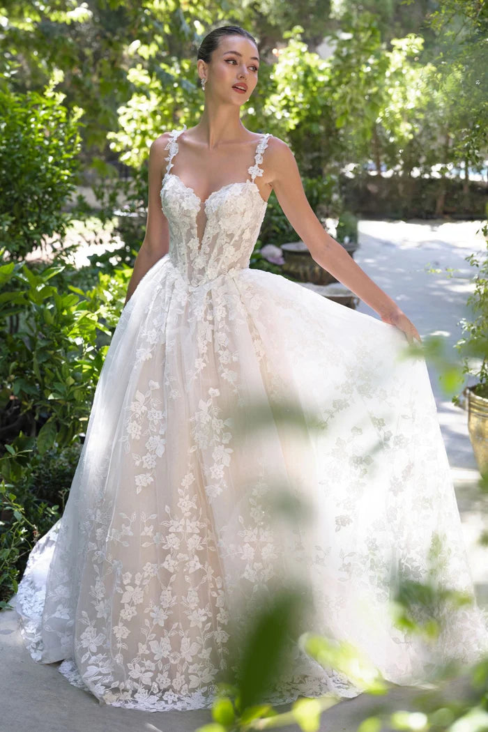 KASARI Floral Lace Ball Gown Wedding Dress