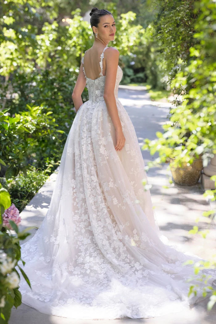 KASARI Floral Lace Ball Gown Wedding Dress
