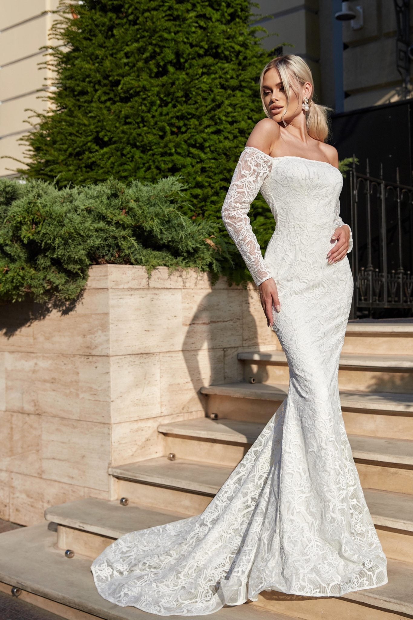 BB007 Lace Off-Shoulder Mermaid Wedding Dress