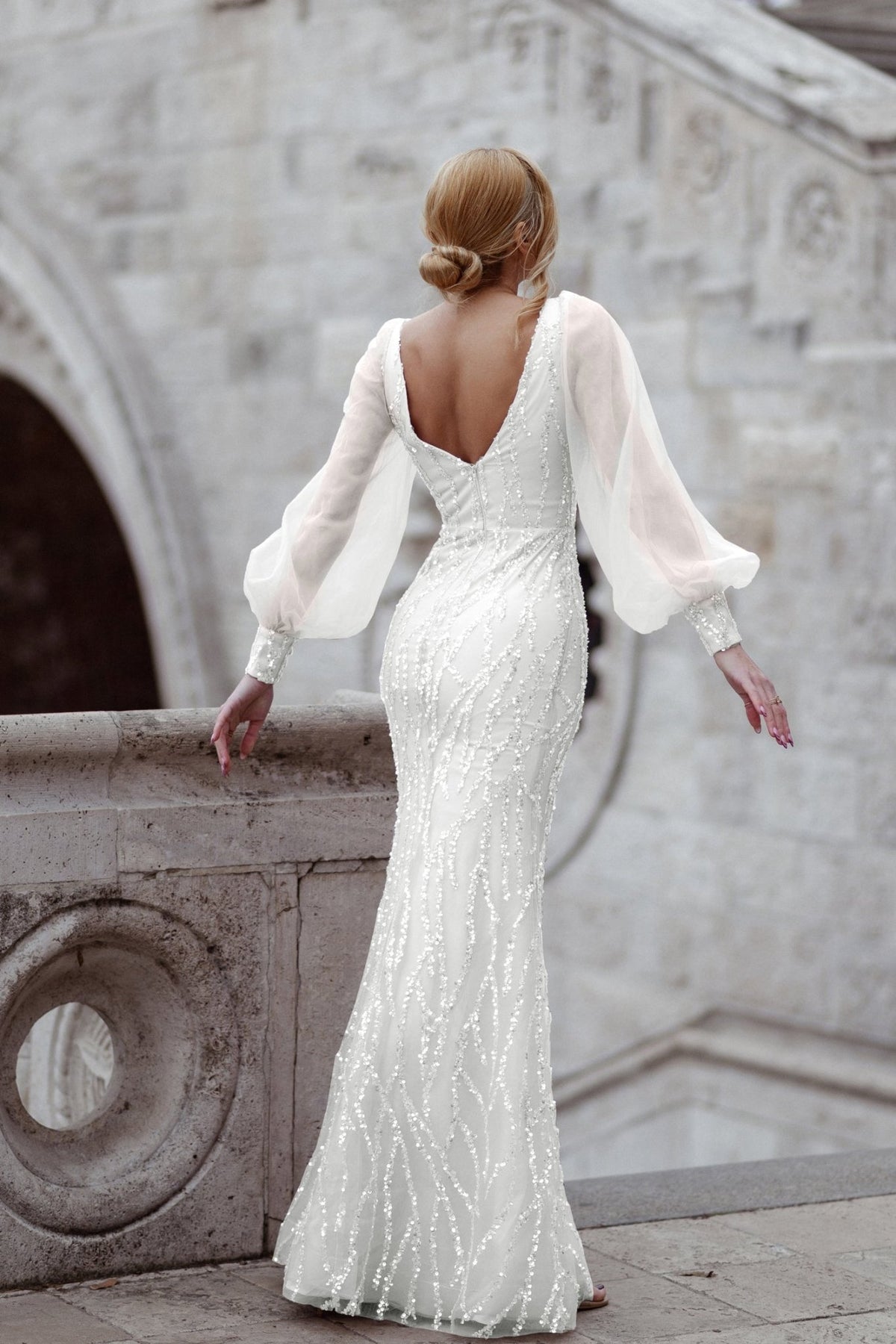 TK209 Off White Long Sleeve Mermaid Wedding Dress)