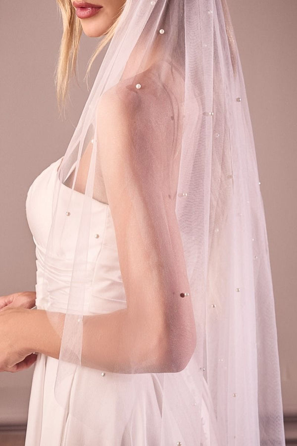 CAPRI Pearl Drop Feature Finger Tip Length Veil