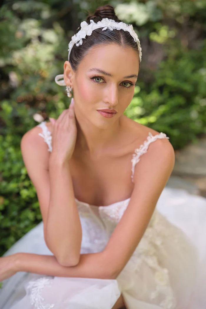 LOLITA Floral A-Line Wedding Dress with Slit & Accessories
