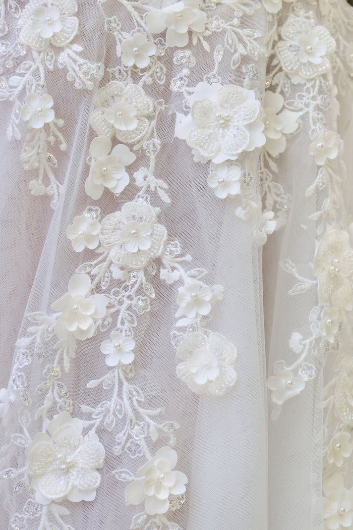 LOLITA Floral A-Line Wedding Dress with Slit & Accessories